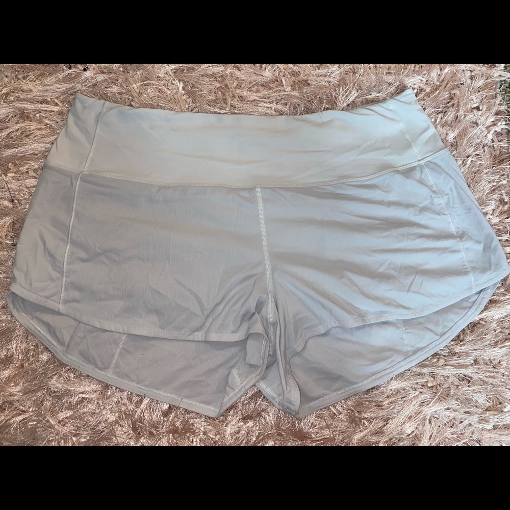 white lulu speed up shorts high rise!